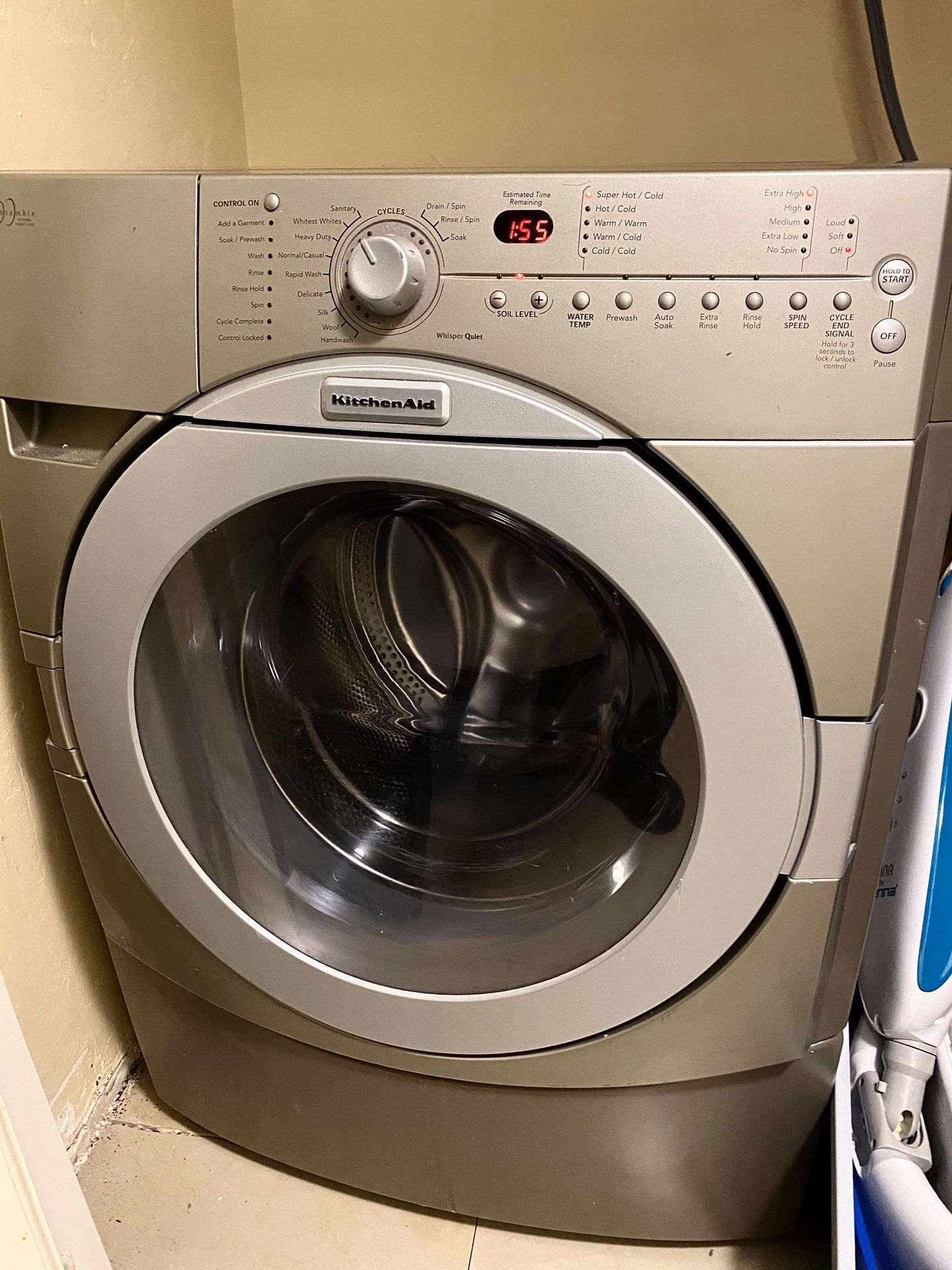 KitchenAid washer. Very clean machine and washes great. for Sale in