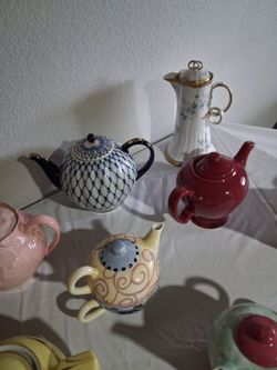 Tea pots