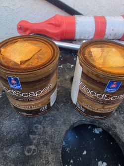 Wood stain clear and dark "separated"