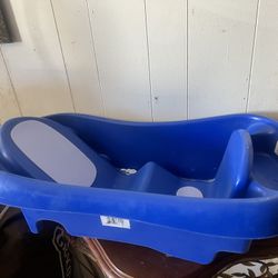 Baby bath tub