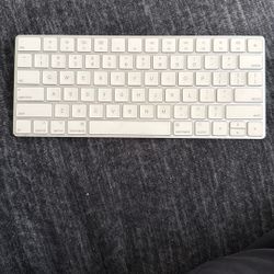 Apple Magic Keyboard 2
