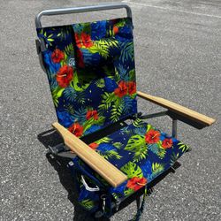 Tommy Bahama Foldable Aluminum Beach Backpack Reclining Cooler Chairs! Like new! 