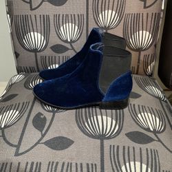 Aldo Women Velvet Boots