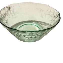 vintage grenn embossed grapes salad bowl 11”
