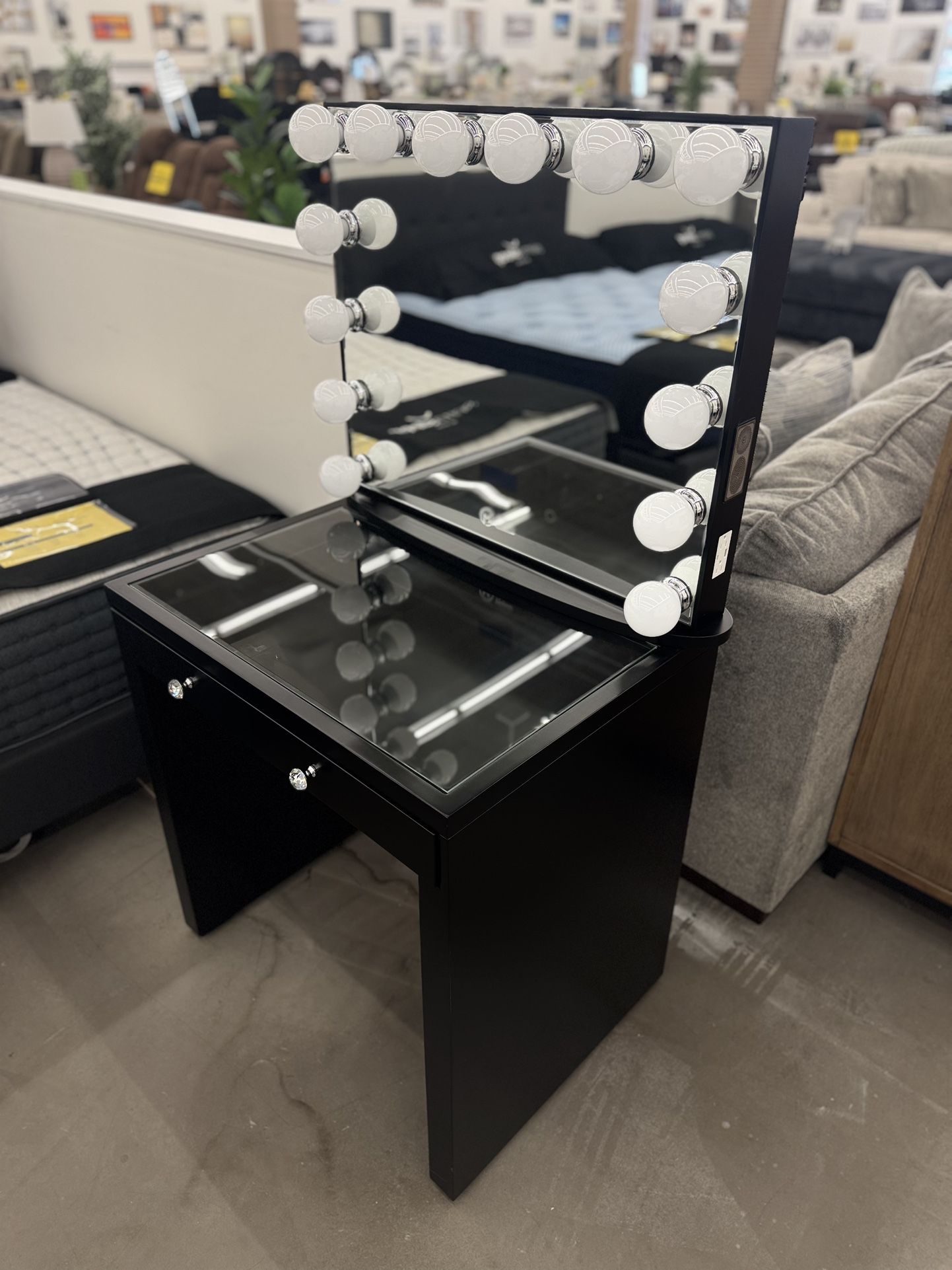 🖤 Glamorous Black Vanity Table – Only $54 with Financing! 🖤 ¡Solo $54 con financiamiento disponible!