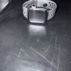 Apple Watch Series 8 By Nike 