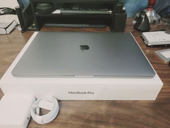 16inch Apple MacBook Pro, Core i9, 500GB, 32gb ram, Radeon Pro, Newest MacOS