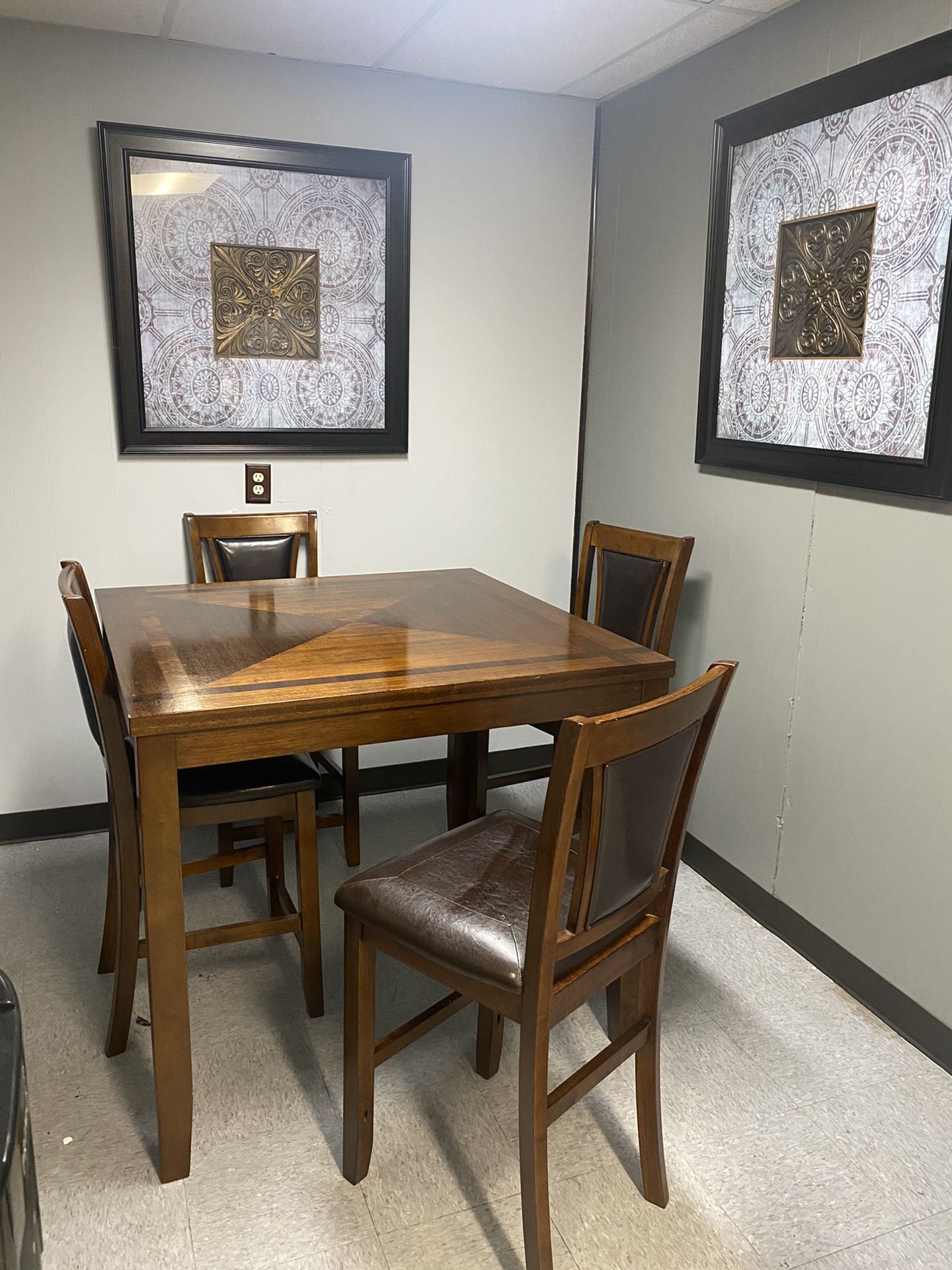 4 Chair Dining Set 