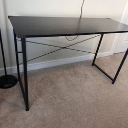 Modern Black Computer Desk / Home Office Table