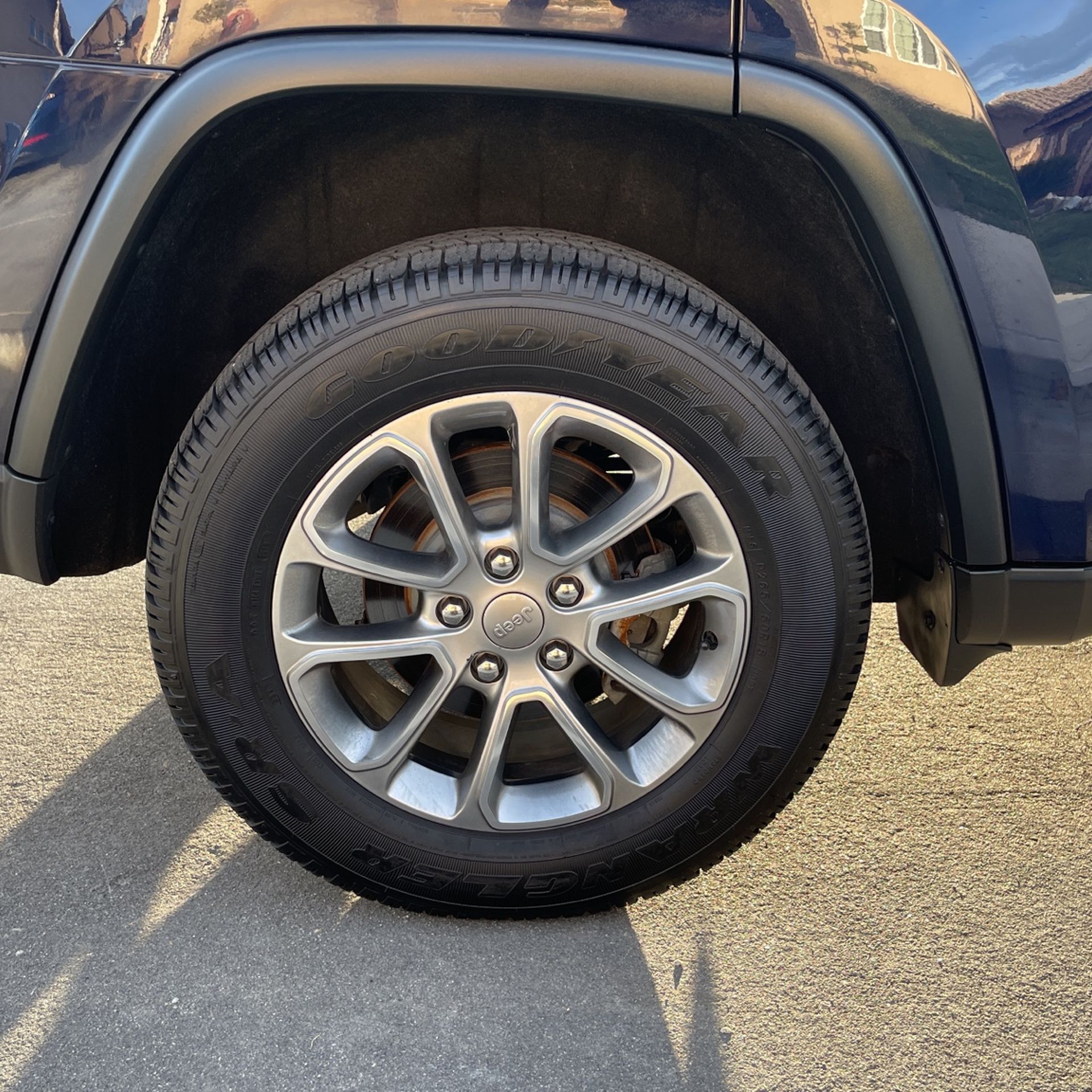 2016 Jeep Grand Cherokee Wheels & Tires for Sale in Glmn Hot Spgs, CA