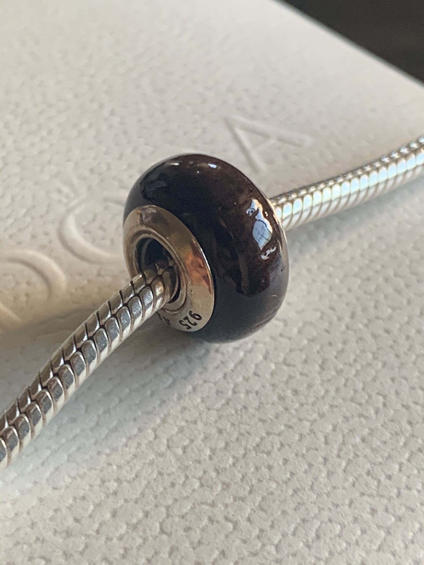 Pandora rare Wood Coracao De Negro Charm