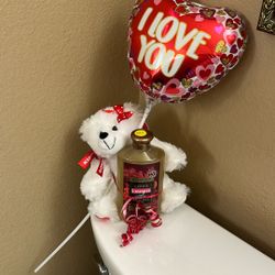Valentine Bear, Shower Gel & Balloon ❤️