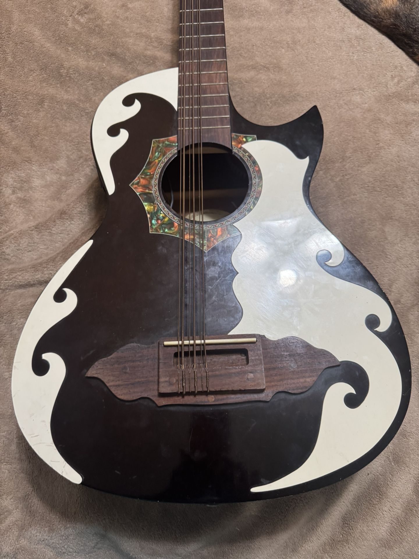 Guitar 200