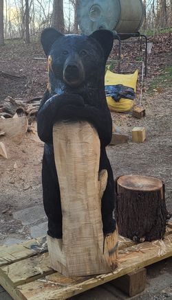 Hand Craved 4.5 Foot Black Bear 150lbs. Welcome Sign. Chainsaw One Of A Kind Thumbnail