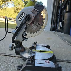 RYOBI 10” Corded Compound Miter Saw – Works Great