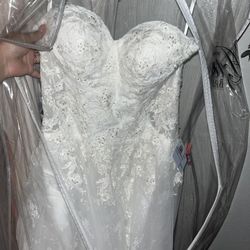 Size 8 wedding dress brand new