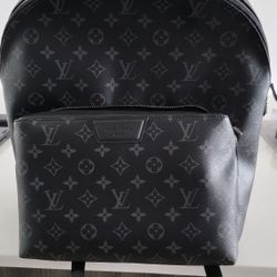 Louis Vuitton Discovery Backpack 