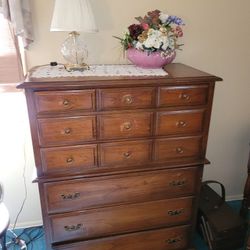 Bedroom Set 7 PC Dresser Chest And More