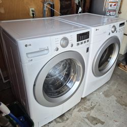 LG Washer And Dryer Set 