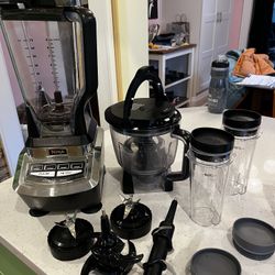 Ninja BL740 Metallic 72 oz. Jar Size Professional Blender and Single Serve 3 speeds