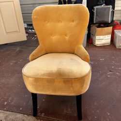 Vintage Couch Chair 