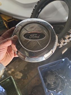 Original Oem Ser Of Four Center Caps
