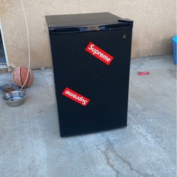 Mini Fridge For Sale! Perris Area 