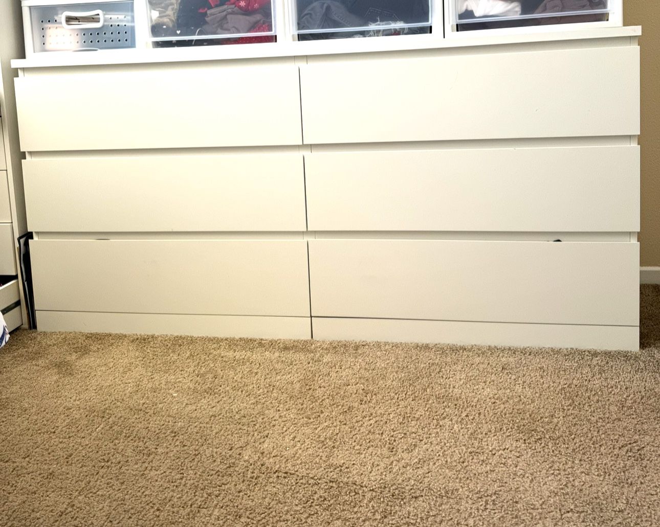 White 6-drawer Dresser