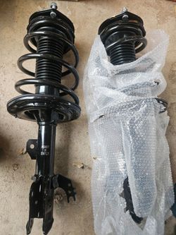 Front complete strut assembly toyota camry