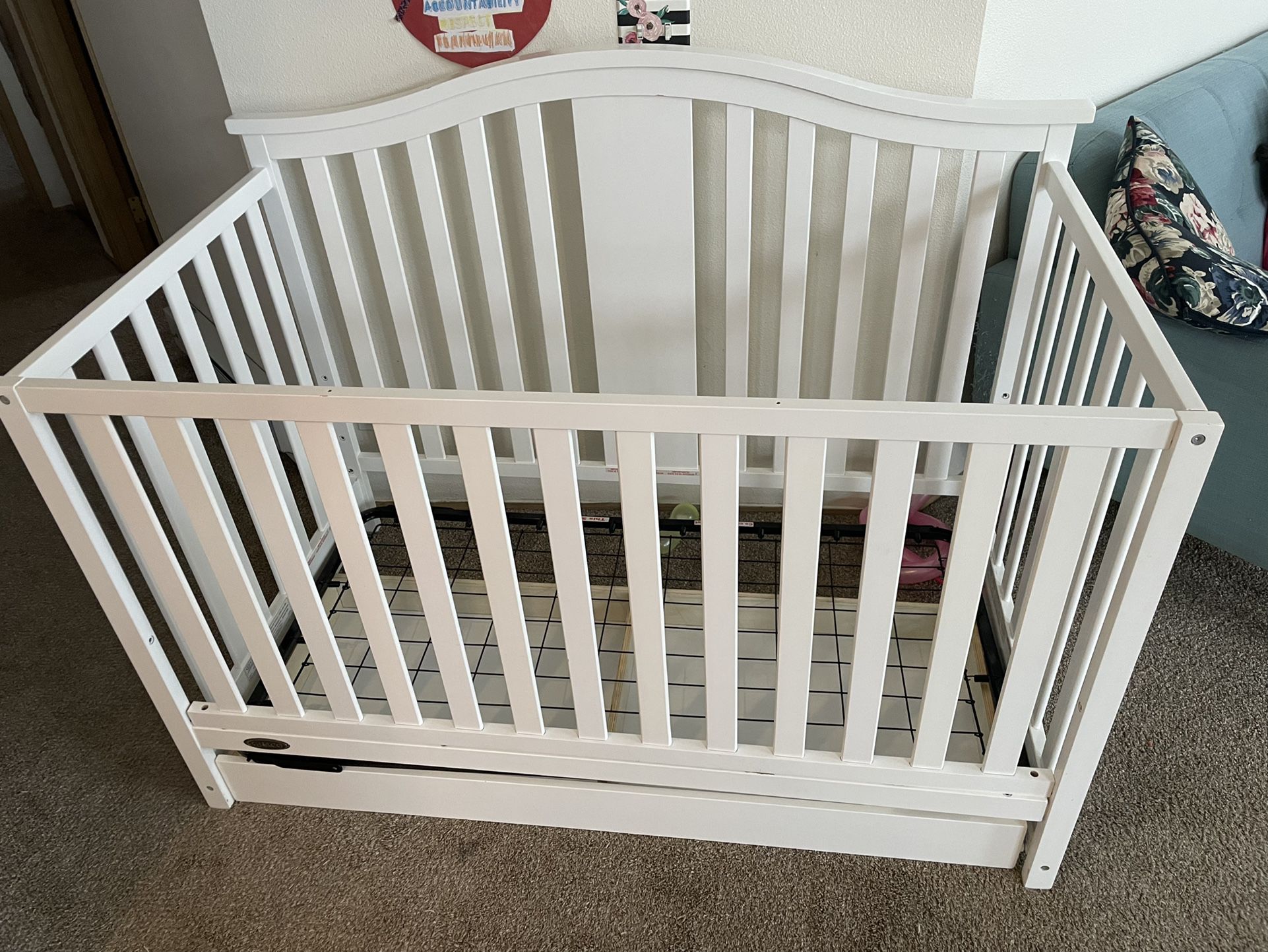 Baby Crib Graco