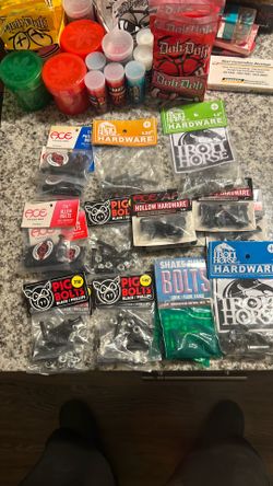 Skateboard hardware different makes/sizes