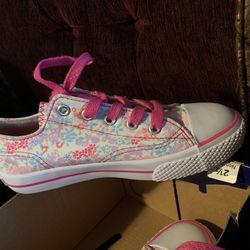New Girls Shoes Size 1 1/2