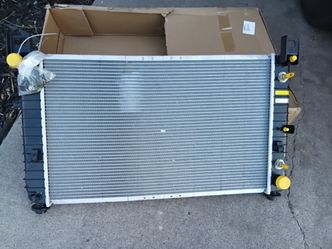 Brand new radiator will fit Chevy Silverado,sierra