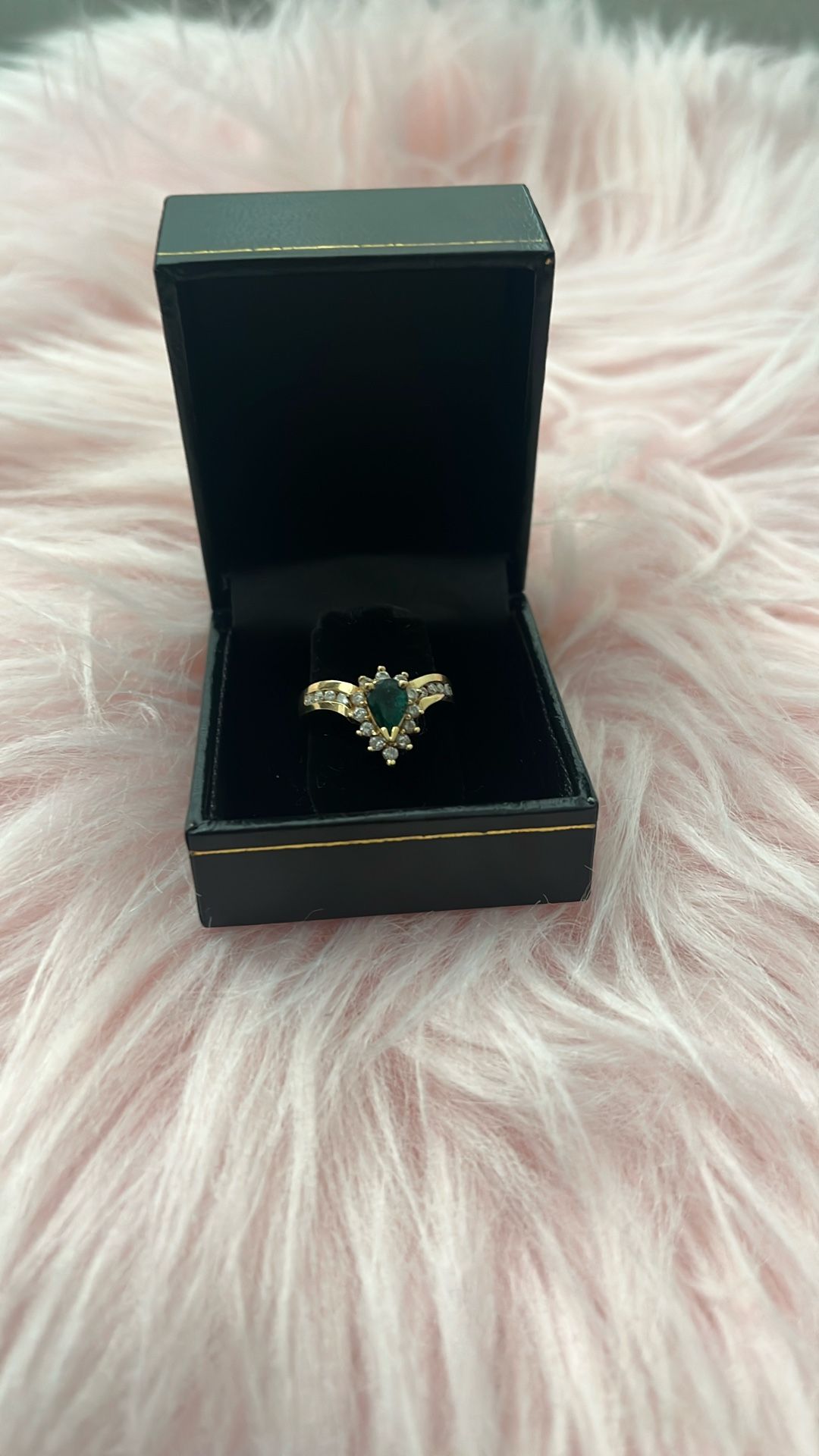 14k Gold Emerald Ring With Diamonds