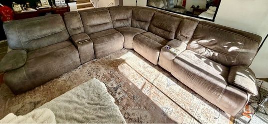 Large Power Reclining Sectional w/ USB, Storage & Adjustable Headrests – $750 OBO