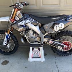Cr 250