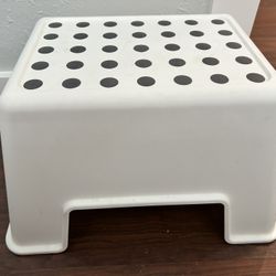 Stepping stool for free