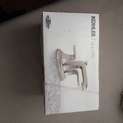 4" Centerset Bathroom Faucet