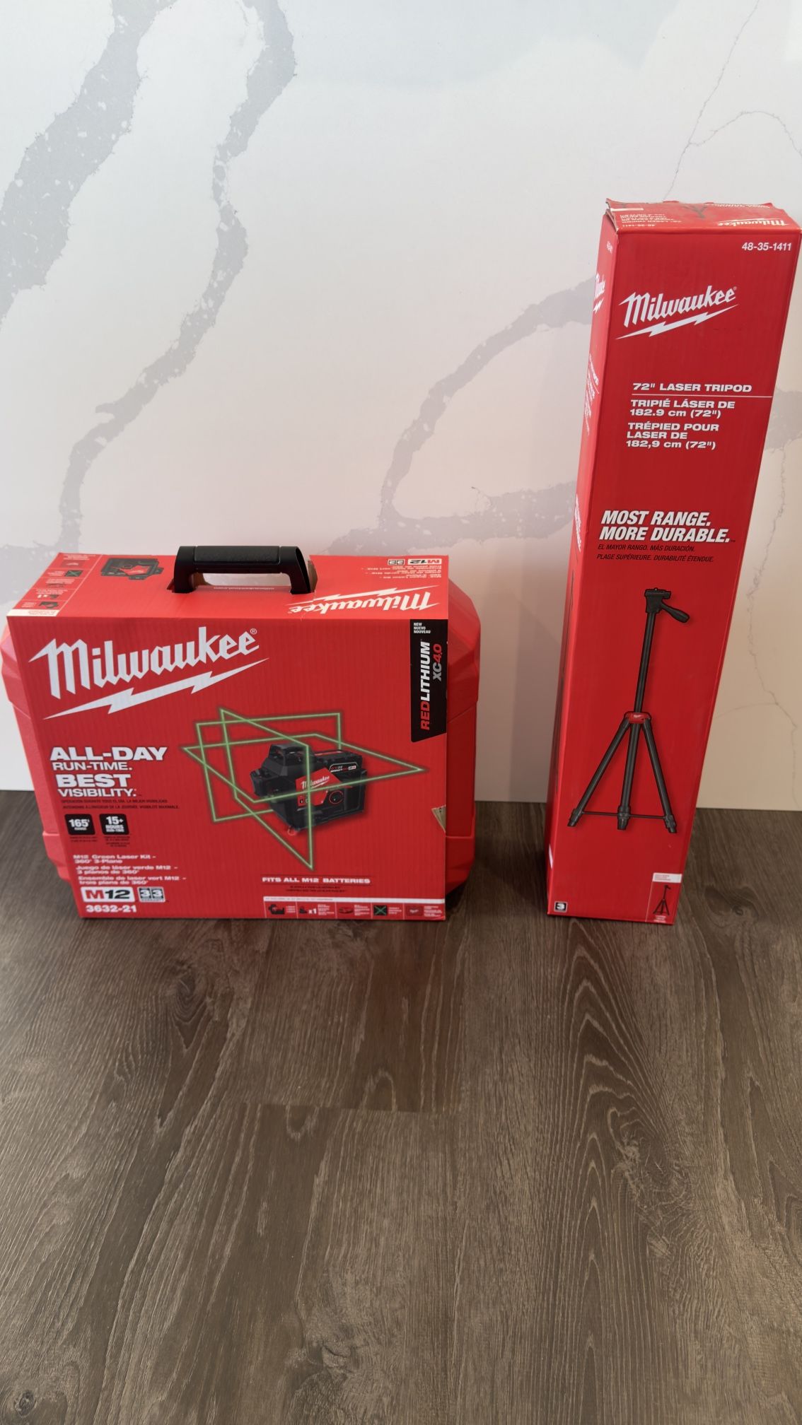 Milwaukee M12 Green Laser Kit 360 3-Plane And Tripod