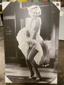 marilyn monroe canvas print