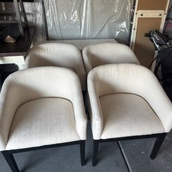 4 Dining Chairs 