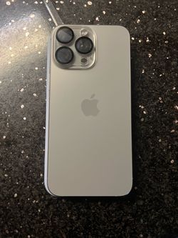 iPhone 15 Pro Max