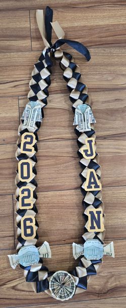 Graduation lei