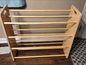 Wooden shoe rack