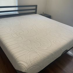 Super Thick Serta King Memory Foam. Must Go This Week. I Can Also Deliver.