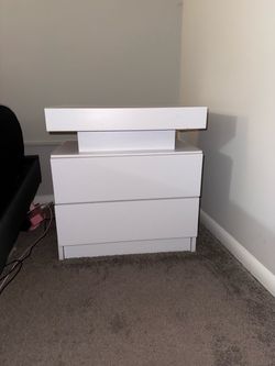 20” W Nightstand
