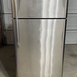 Frigidaire Fridge Refrigerator 
