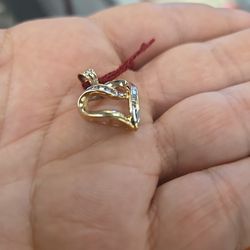 Heart pendent