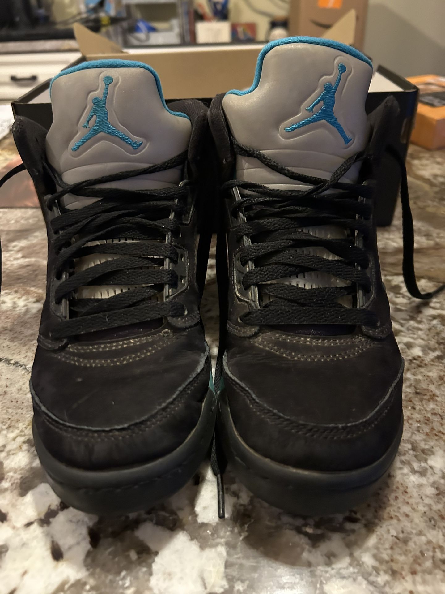 Air Jordan 5 Mid Aqua Blue Size 5 Boys