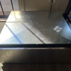 Great Deal! Bosch Warming Drawer 27”